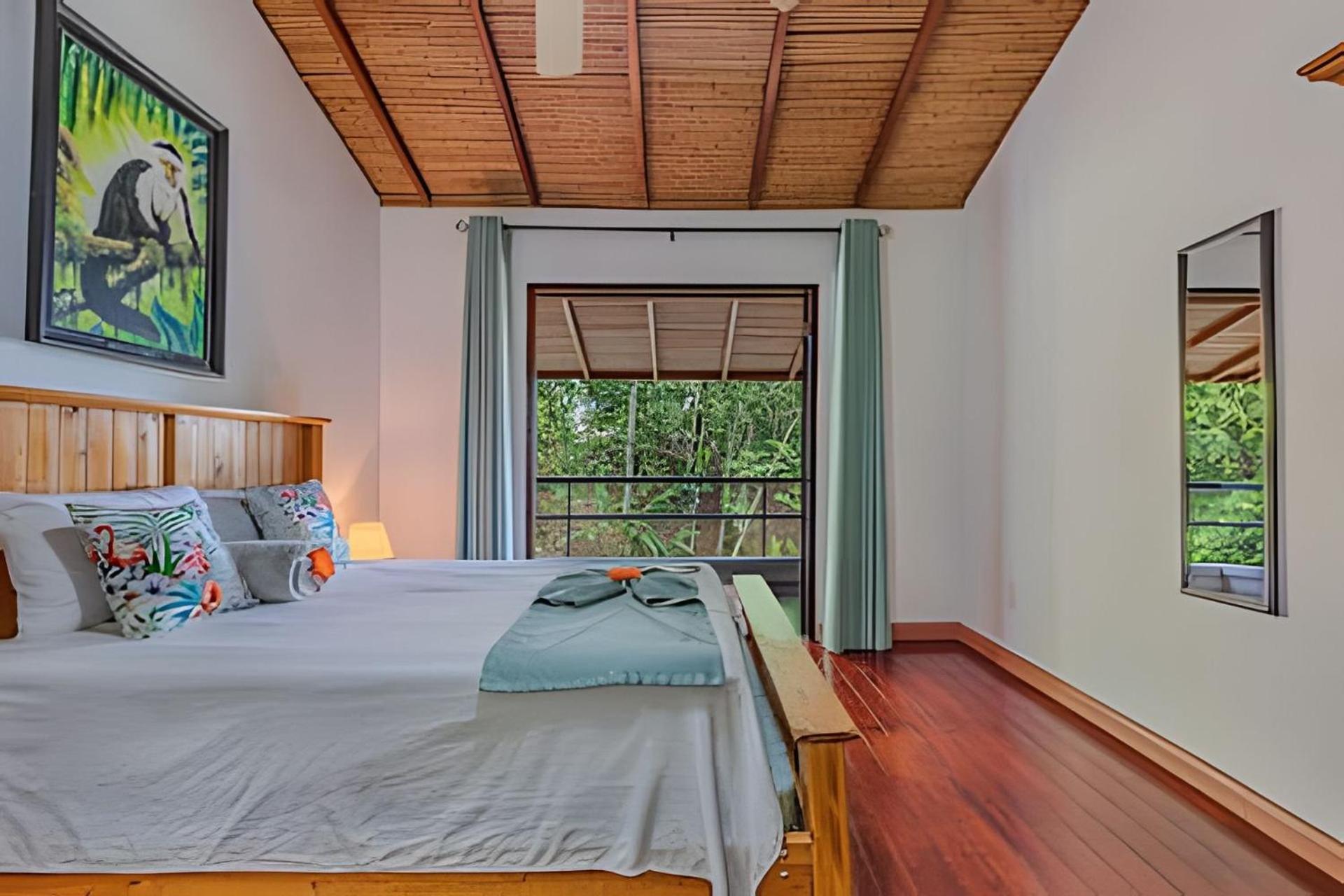 The Jungle Inn Dominicalito Bagian luar foto