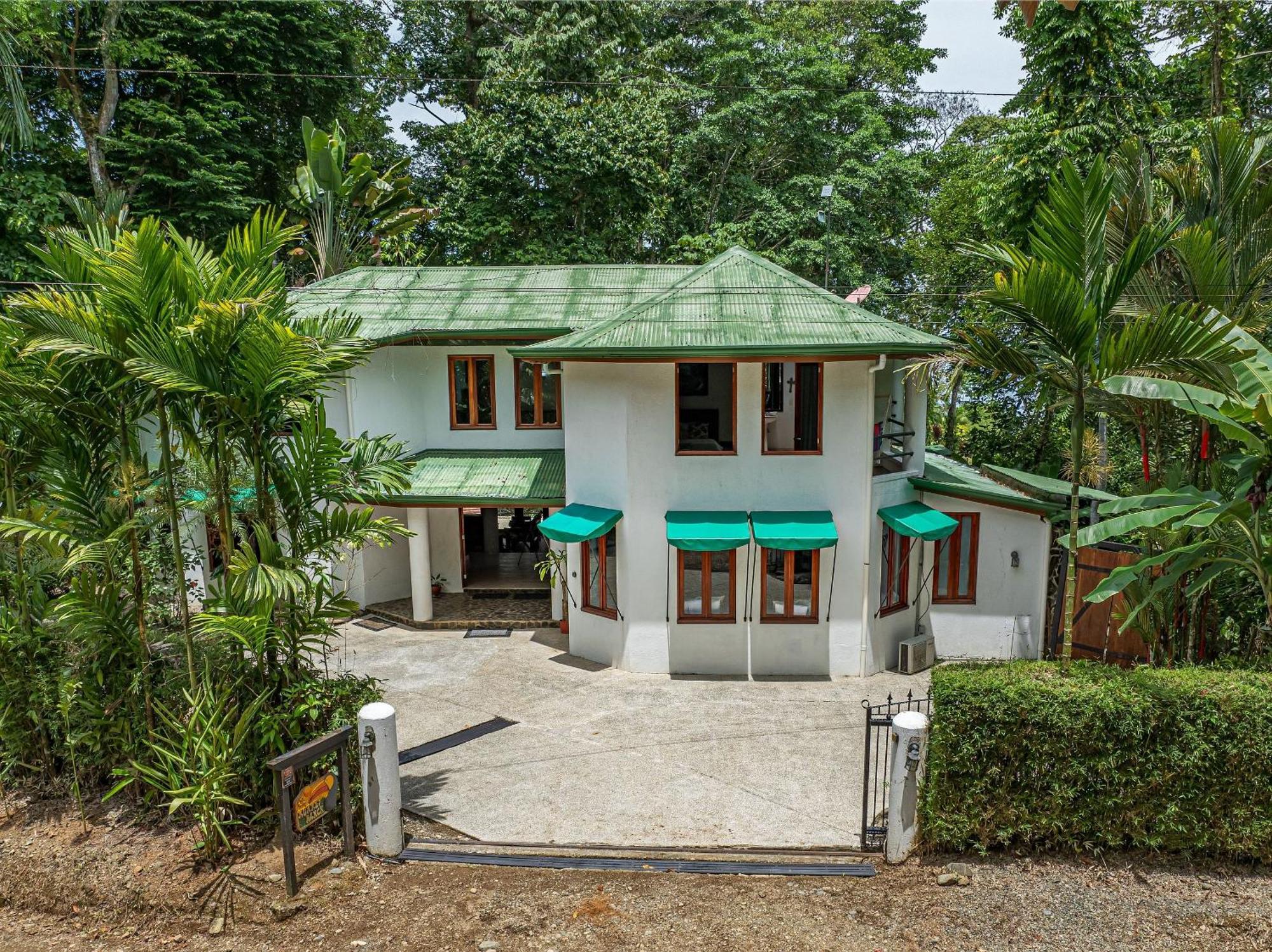 The Jungle Inn Dominicalito Bagian luar foto